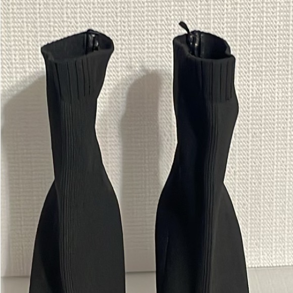 Guess Los Ángeles high heels booties, size 8.5M - Picture 10 of 12